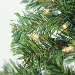 6.5' Pre-Lit Medium Niagara Pine Artificial Christmas Tree - Clear Lights