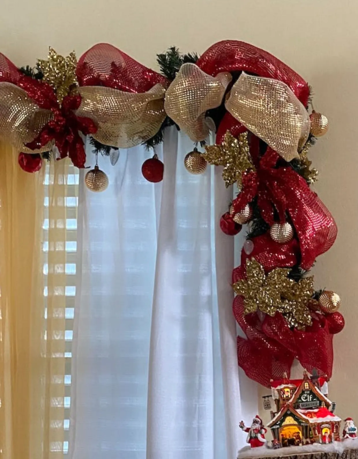 Buffalo Fir Commercial Length Artificial Christmas Garland - 25' x 20" - Unlit